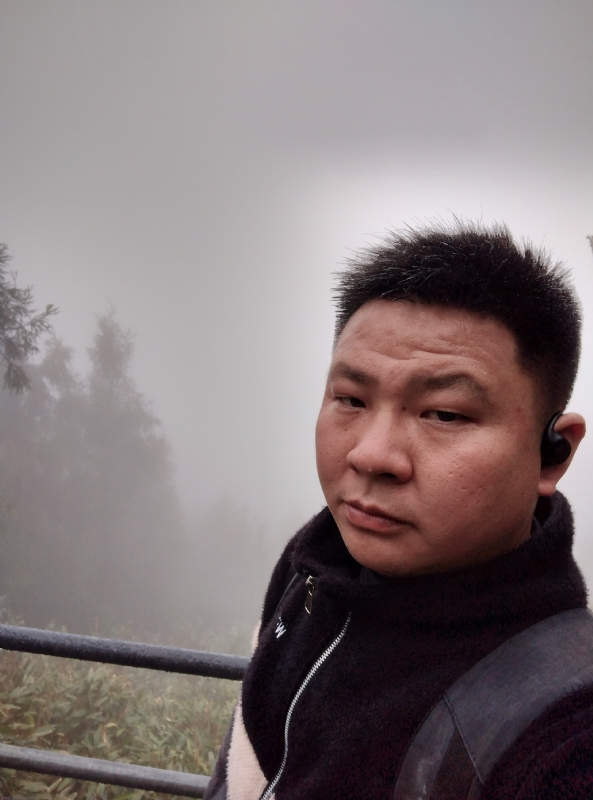 何何何的第一张照片--福鼎闪婚服务中心